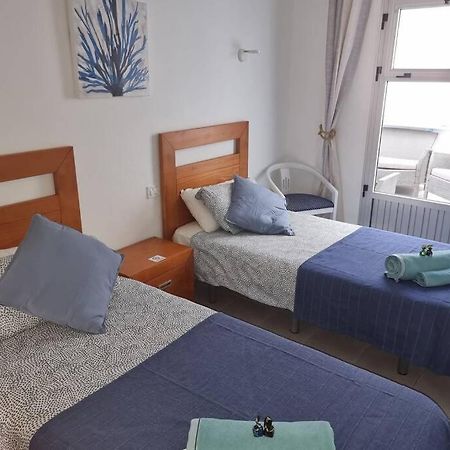 Casa Gales: Relax Next To The Sea Apartment For Families Corralejo Exterior photo